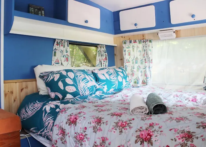 לינה וארוחת בוקר Valentia Island Escape *